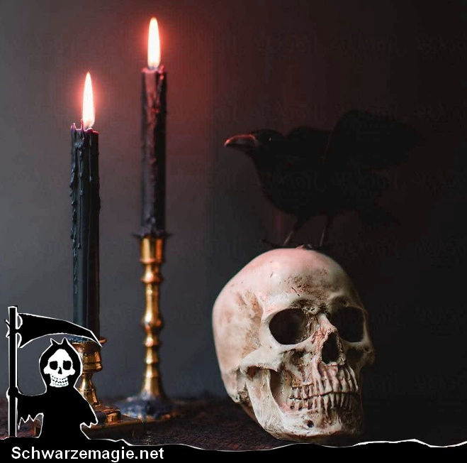 Eine schwarze Kerze bedeutet Schutz und Bannung von negativer Energie. Schwarze Kerzen werden in der Kerzenmagie verwendet, um Flüche an den Absender zurückzuschicken oder um Verhexungen und Schadenzauber rückgängig zu machen.